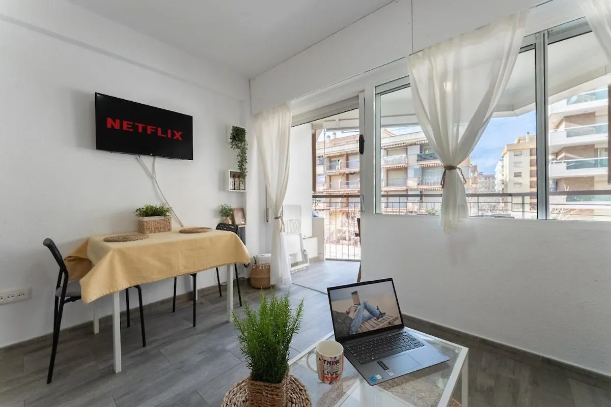 Salou Seafront! Private Terrace - Ac & Wifi Apartment