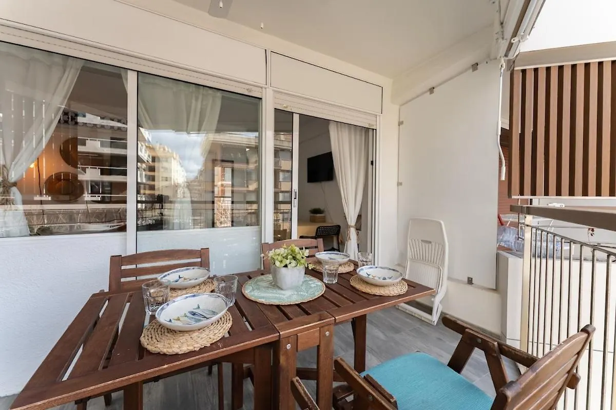 Salou Seafront! Private Terrace - Ac & Wifi Apartment